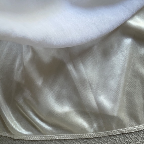 Cute off-shoulder summer white dress - Picture 11 of 12